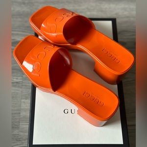 Gucci Women Rubber Slide Sandal